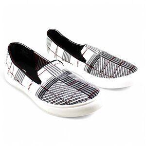 Journee Collection Sneakers